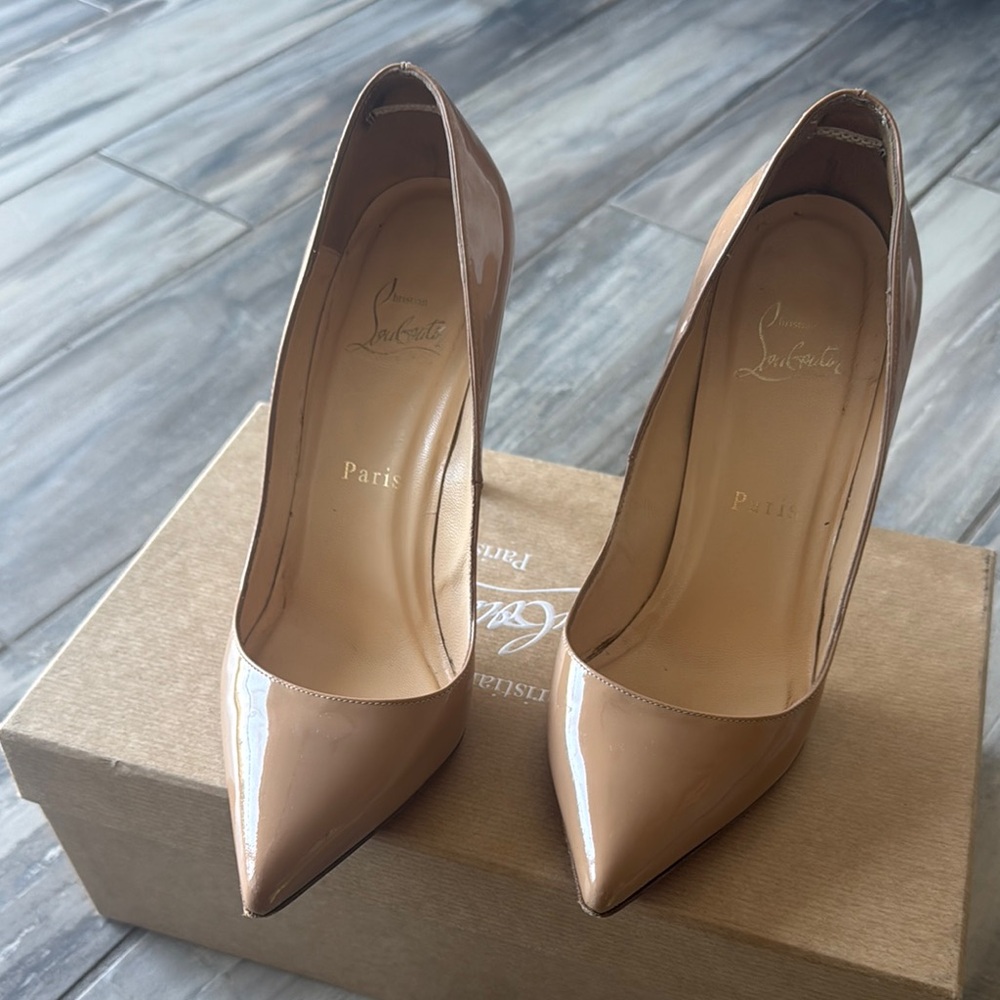 Christian Louboutin Tan Heels with Pointed Toe and Stiletto Design